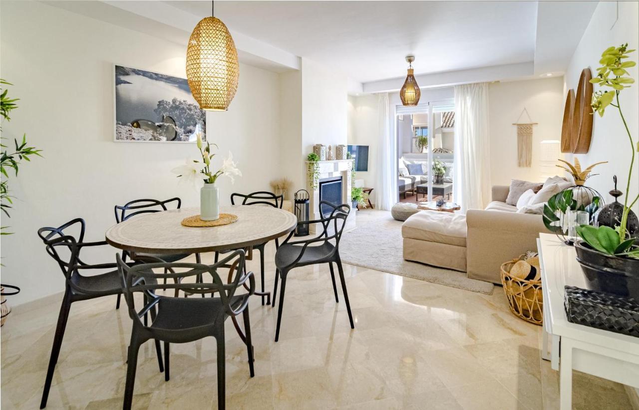 Ar23 - Flat, Puerto Banus By Roomservices Apartment Marbella